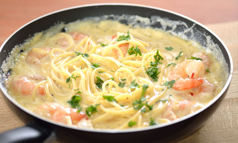 Spaghetti mit Garnelen an Chili-Sahnesauce | Kochen nach Bildern